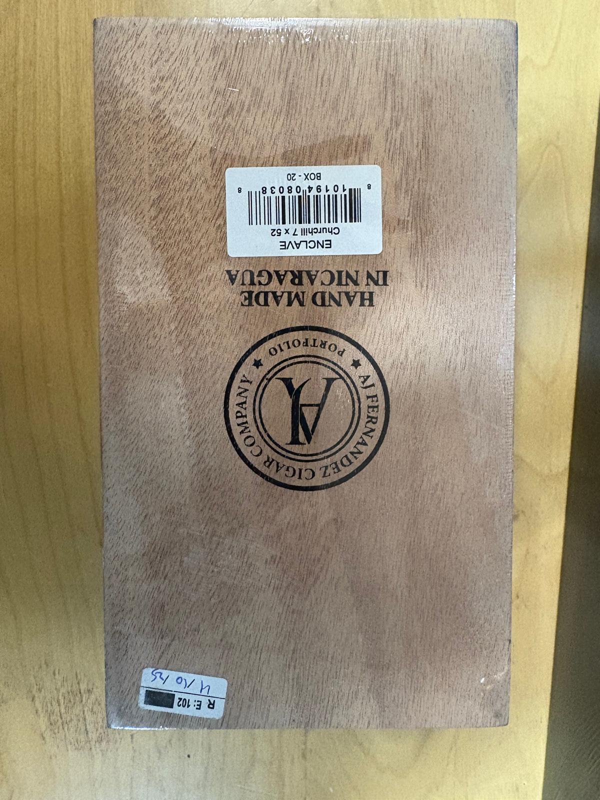 AJ Fernandez - Enclave Churchill 7 x 52 20 stick box