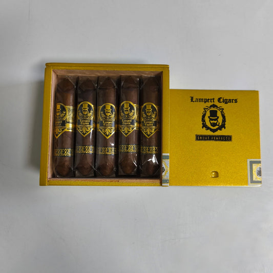Lampert - Oro Line Small Batch Production Short Perfecto 4 1/2 x 62 10 stick box