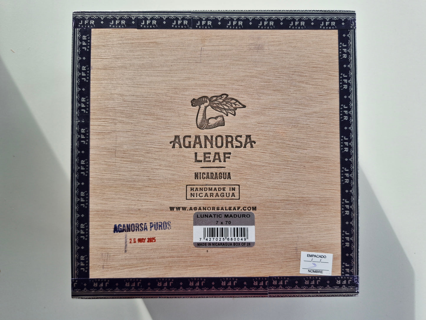 Aganorsa Leaf - JFR Lunatic, Maduro La Montana 7 x 70 28 stick box