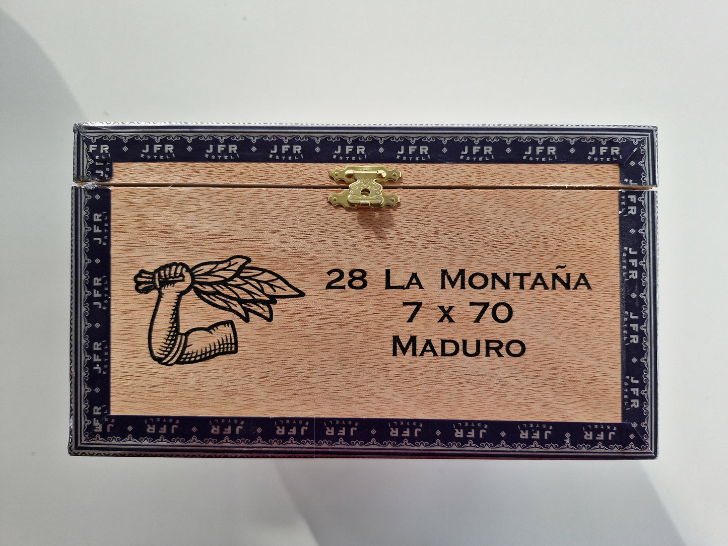 Aganorsa Leaf - JFR Lunatic, Maduro La Montana 7 x 70 28 stick box