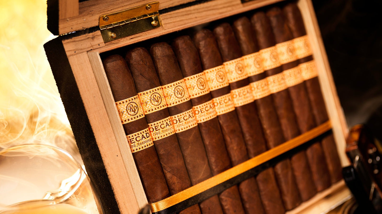 Rocky Patel - Decade Toro 6 1/2 x 52 20 stick box
