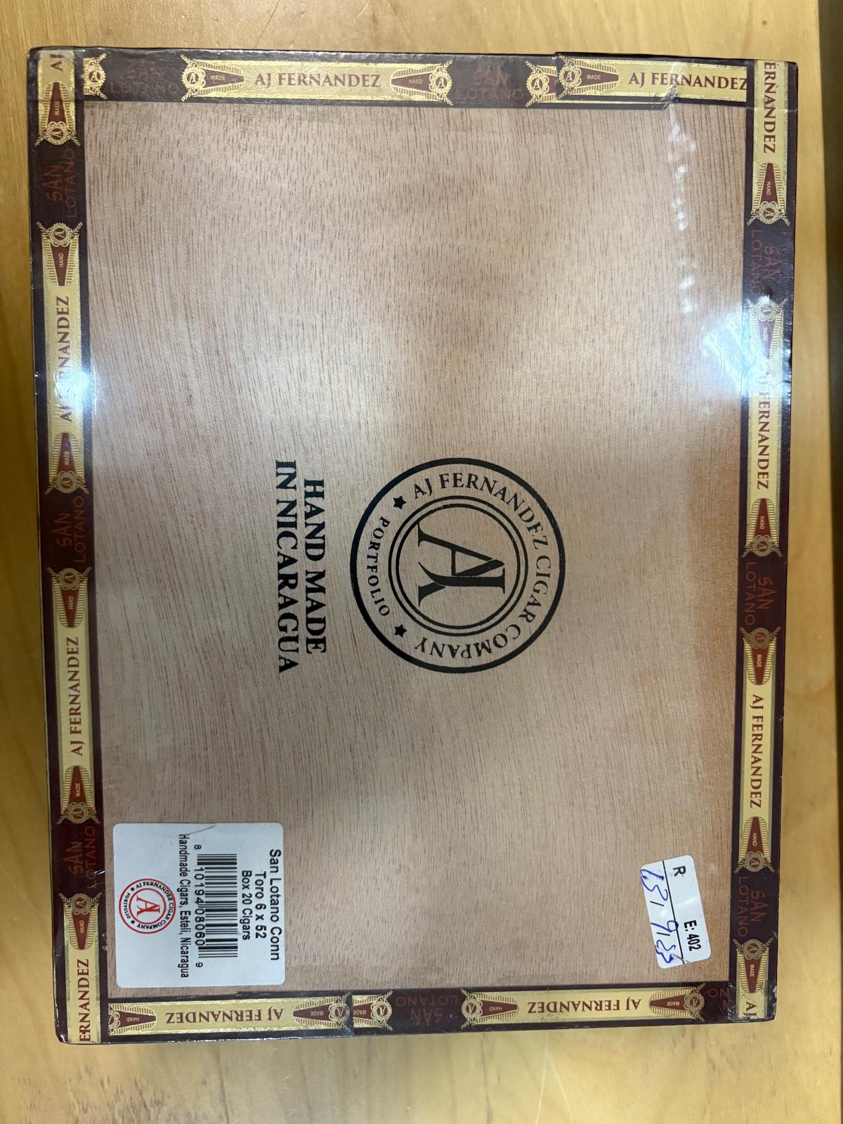 AJ Fernandez - San Lotano Connecticut Toro 6 x 52 20 stick