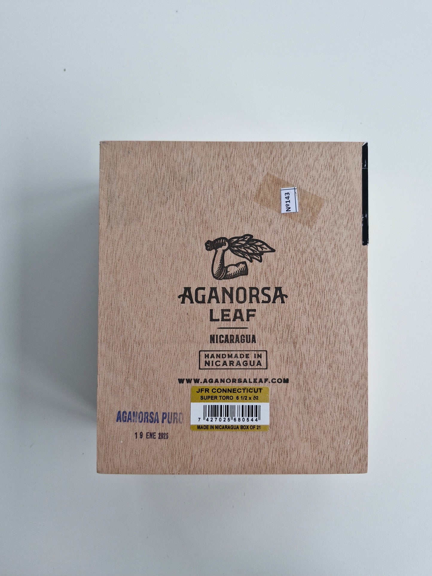 Aganorsa Leaf - JFR Vintage Selection Connecticut Super Toro 6 1/2 x 52 21 Stick box