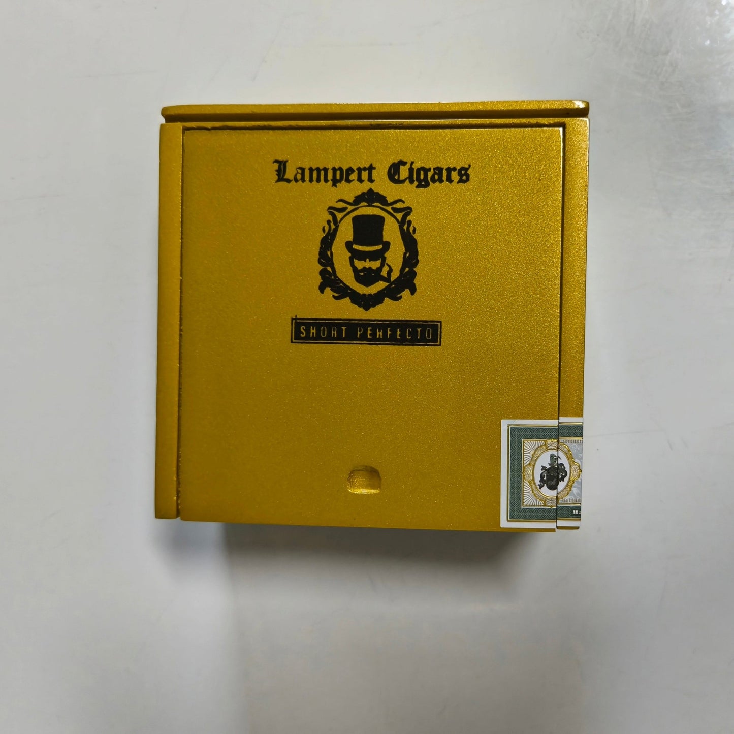 Lampert - Oro Line Small Batch Production Short Perfecto 4 1/2 x 62 10 stick box