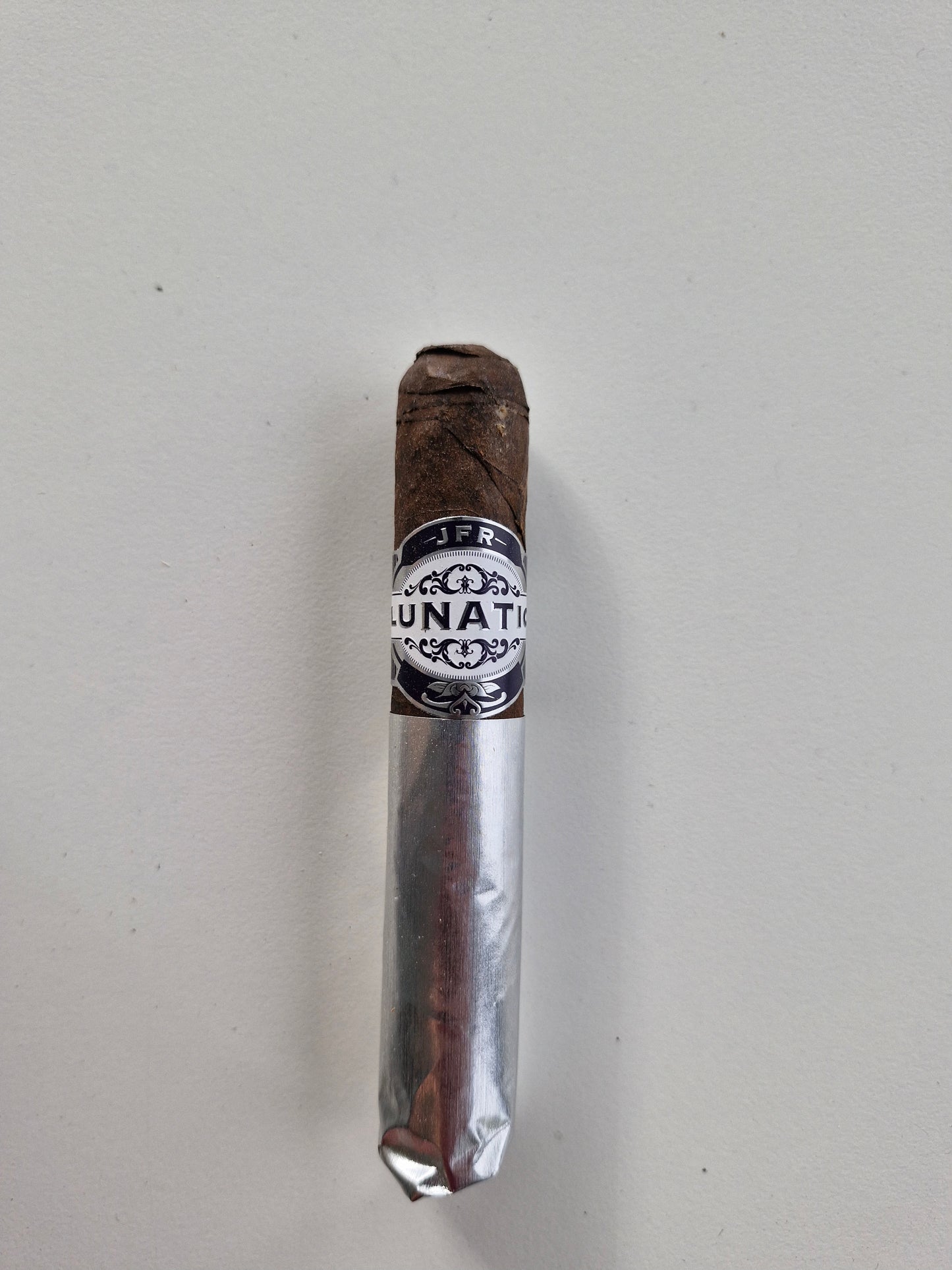 Aganorsa Leaf - JFR Lunatic, Short Robusto Maduro 4 3/4 x 52 28 stick box