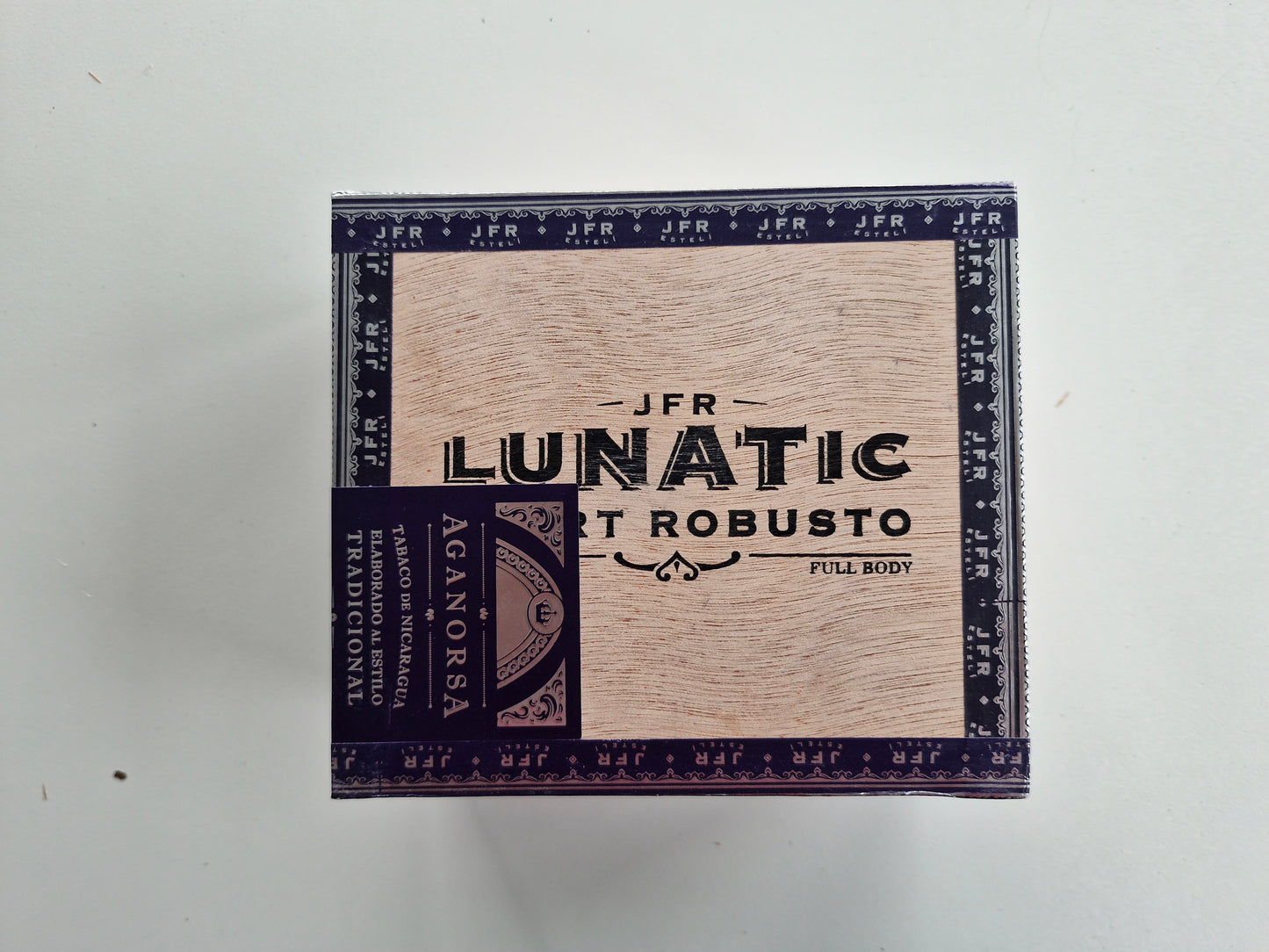 Aganorsa Leaf - JFR Lunatic, Short Robusto Maduro 4 3/4 x 52 28 stick box