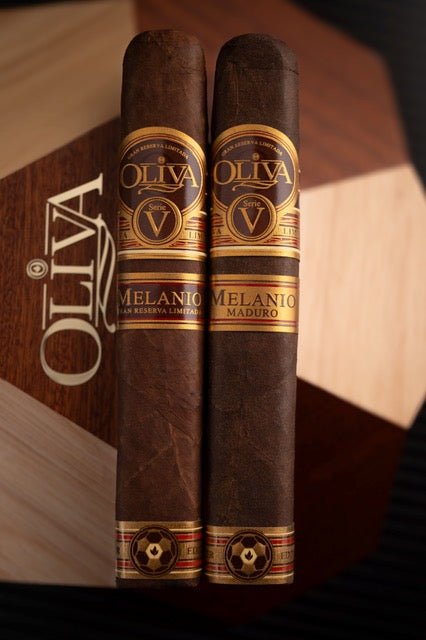Oliva - Serie V Melanio Double Limitada Double Toro Soccer Edition 24 Stick