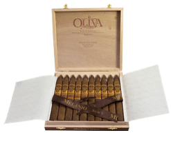 Oliva - Serie V Melanio 鱼雷 6 1/2 x 52 10 棒盒