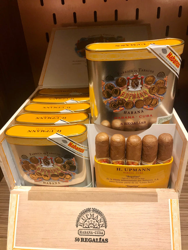 H. Upmann - Regalias A/P 5's x 10, 50's