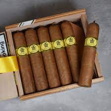 TRINIDAD - Vigia box 12's